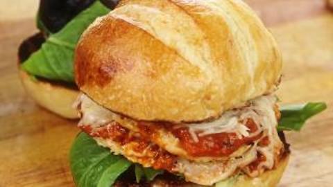 Peach BBQ Chicken Burgers