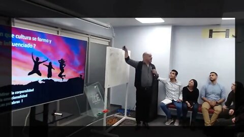 #zoegate - se viene la que ? la fórmula #lombardi con la que ? con la Vidal.