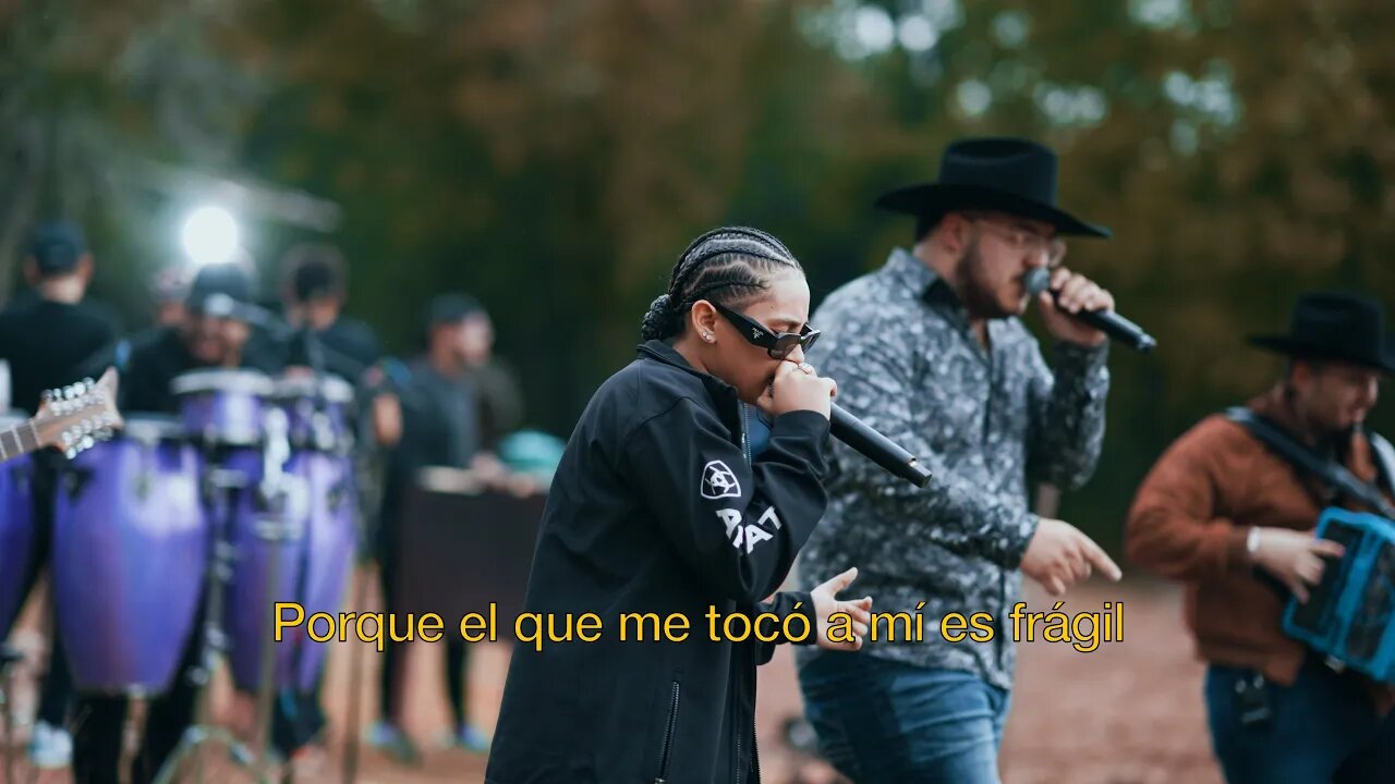 Yahritza Y Su Esencia & Grupo Frontera - Frágil