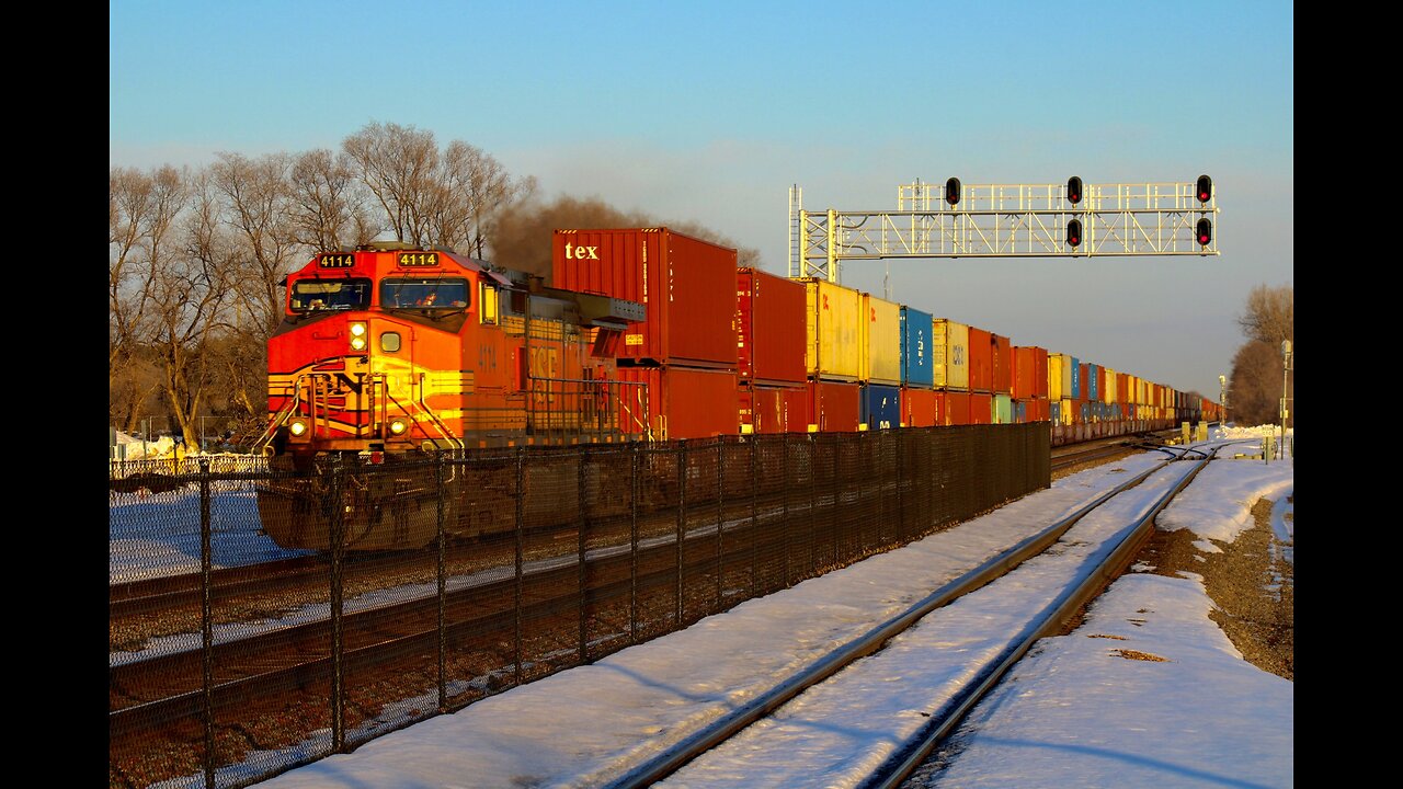 CRAZY AWESOME Railfanning Train Action at Big Lake, Minnesota | Staples Sub