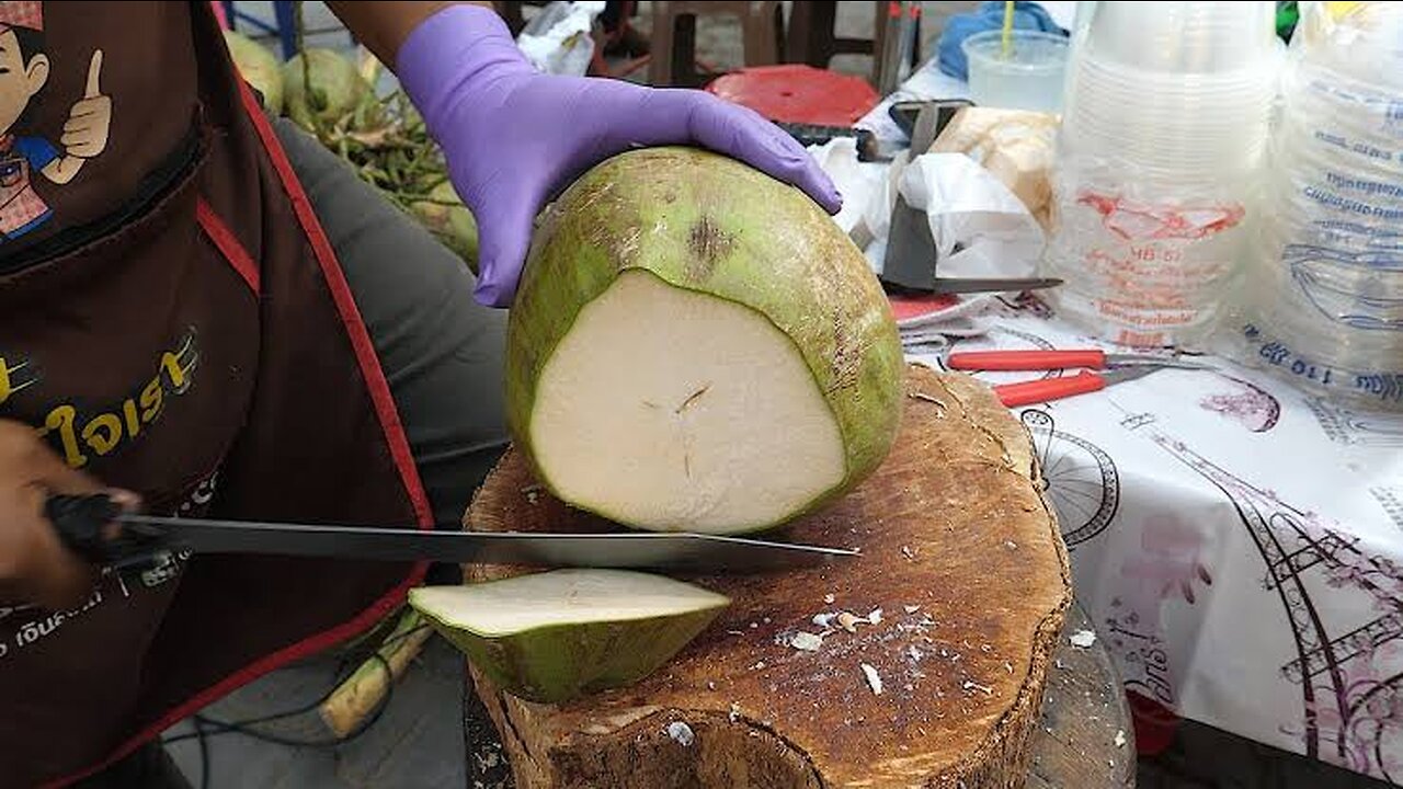 Coconut cutting