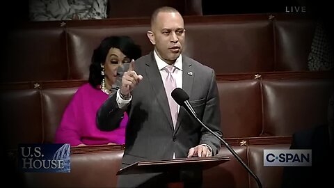 Hakeem Jeffries on "Extreme MAGA Republicans" book banning blah blah blah