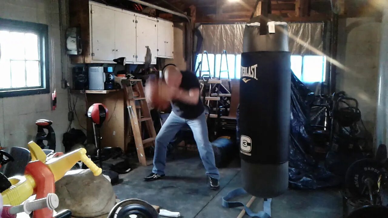 Blue Collar Circuit - RB Deadlifts / Medicine Ball Slams / Isometrics