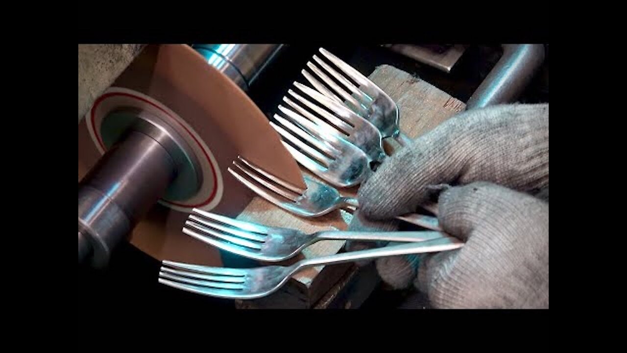 HOW FORKS ARE MADE IN A Korean Fork Factory Made By Artisans With 50 Years Of History