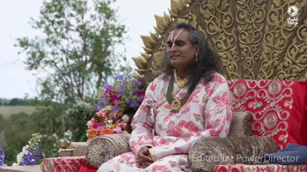 1º bhajan cantado pelo Guruji antes do Darshan de 10 de Junho de 2022 em Shree Peetha Nilaya