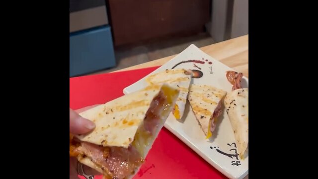 Quesadilla Bacon and Cheese