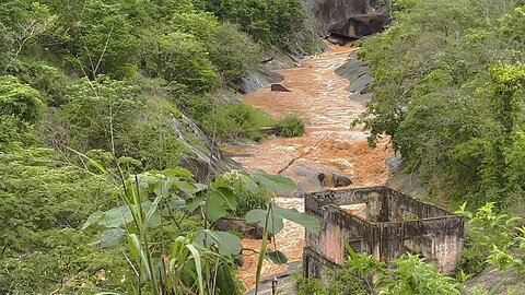 Chuva na cachoeira da usina MP- MG