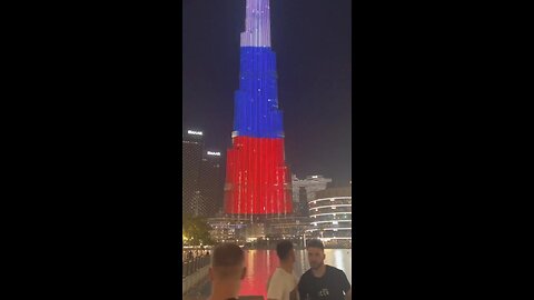 Dubai: "Burj Khalifa" was lit up in the colors of the Russian flag on the occasion of Russia Day