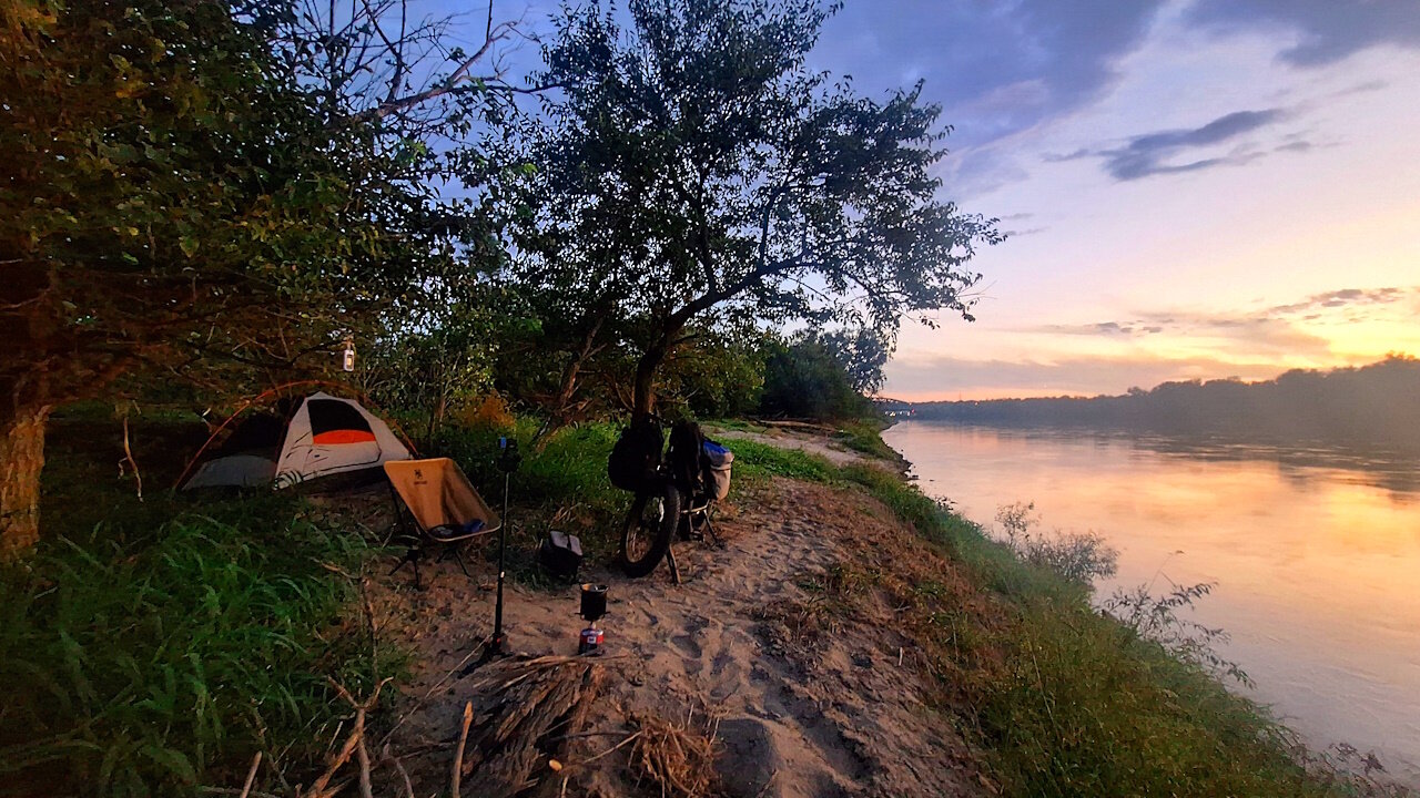 RIVERS EDGE CAMPING WITH THE TSTDEFENDER EBIKE