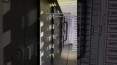 ￼Massive Abandoned office complex in Illinois￼