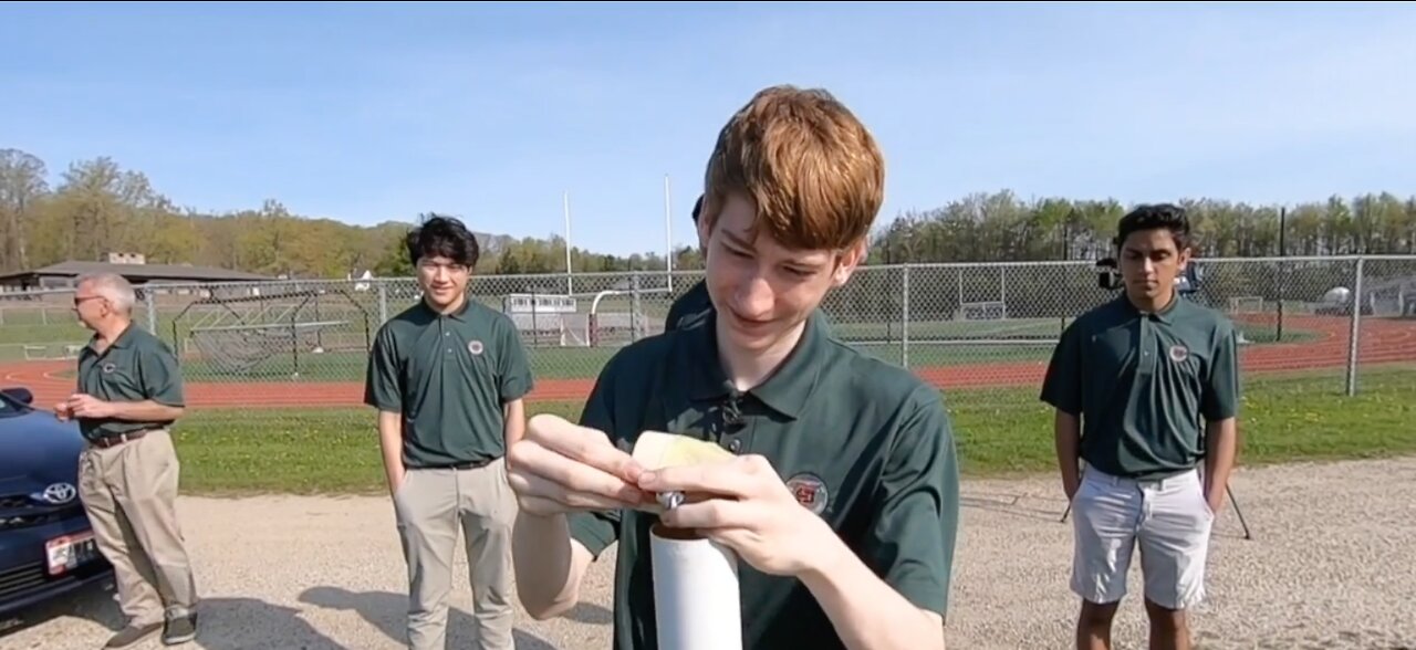 University School competes in rocket challenge
