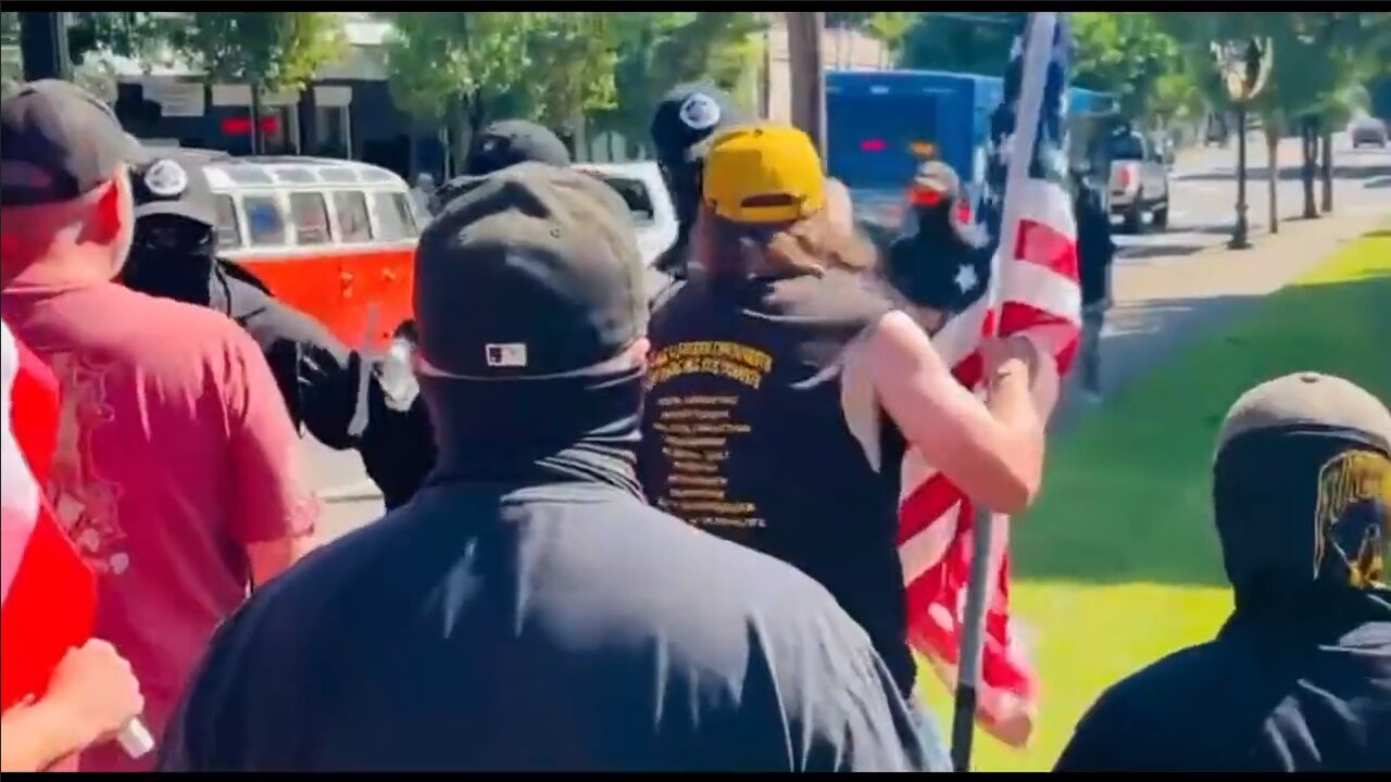 Proud Boys Square Off With National Socialist Group - HaloNews