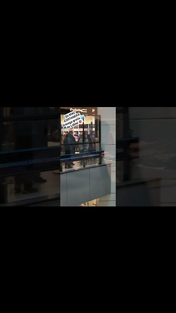 Fila MAC Costanera Center entrega gratis 🆓 de Labial 💋 #Mac #maccostanera #maccostaneracenter