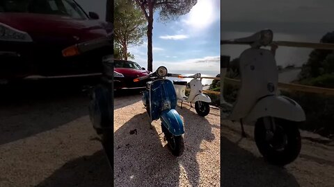 DETIK DETIK SEBELUM DIGULUNG OMBAK KOLEKTOR #shortvideo #vespaindonesia #vespajadul #motovlog