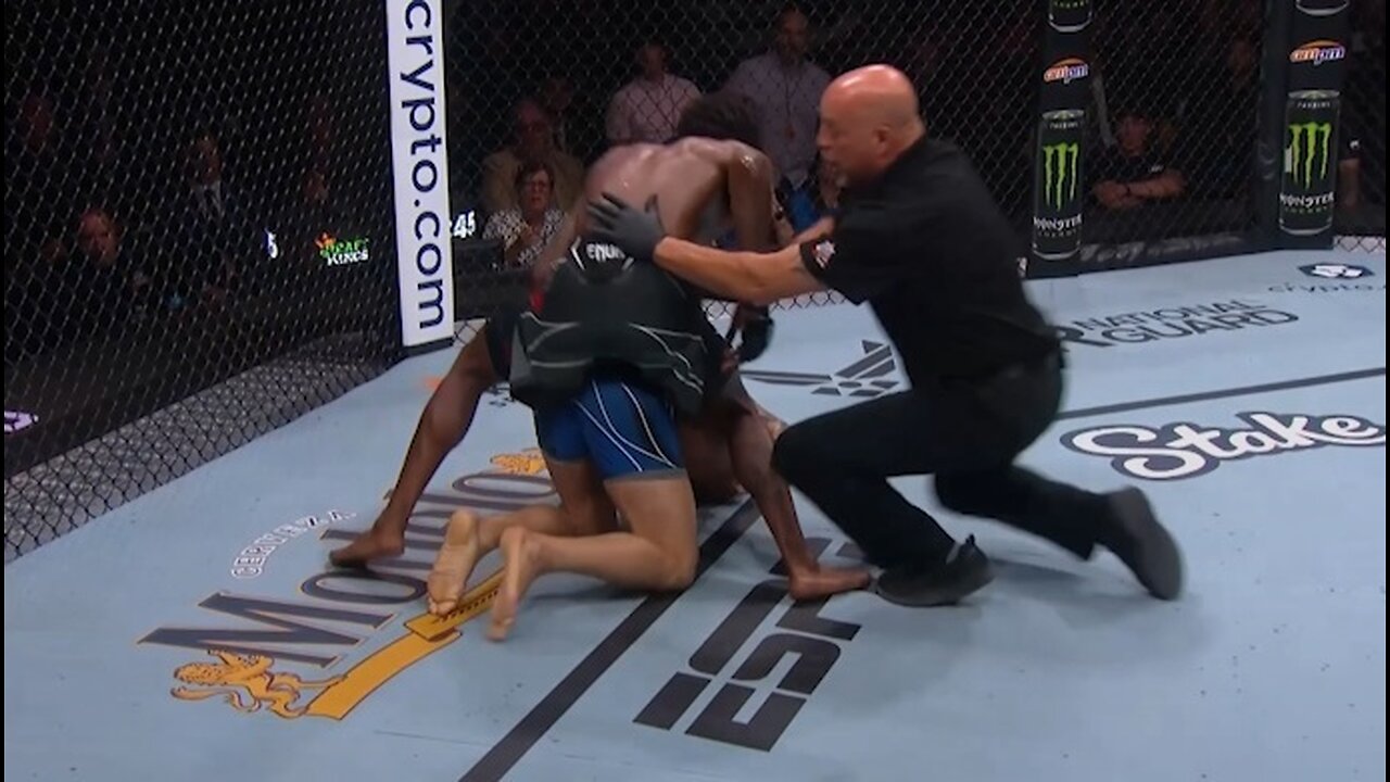 Kevin Holland face plants Santiago Ponzinibbio: Early stoppage or nah? (Ft. Dan Miragliotta)