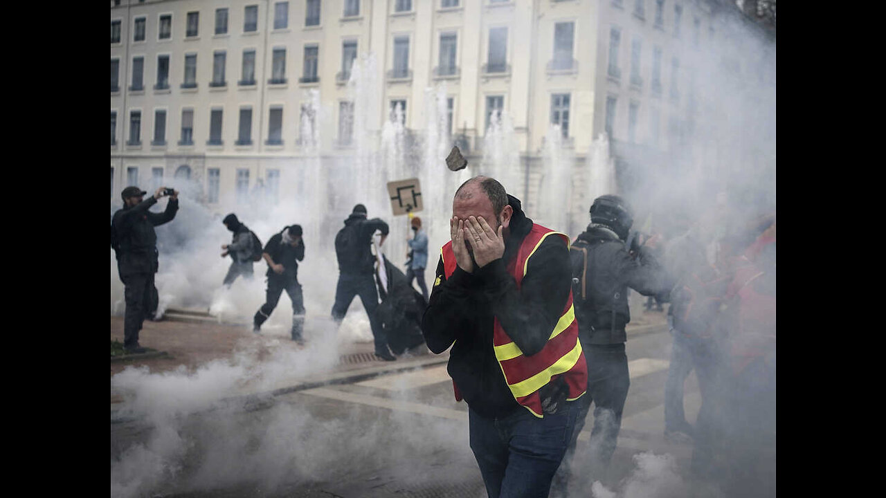 Violence erupts in France for a third consecutive night following police shooting