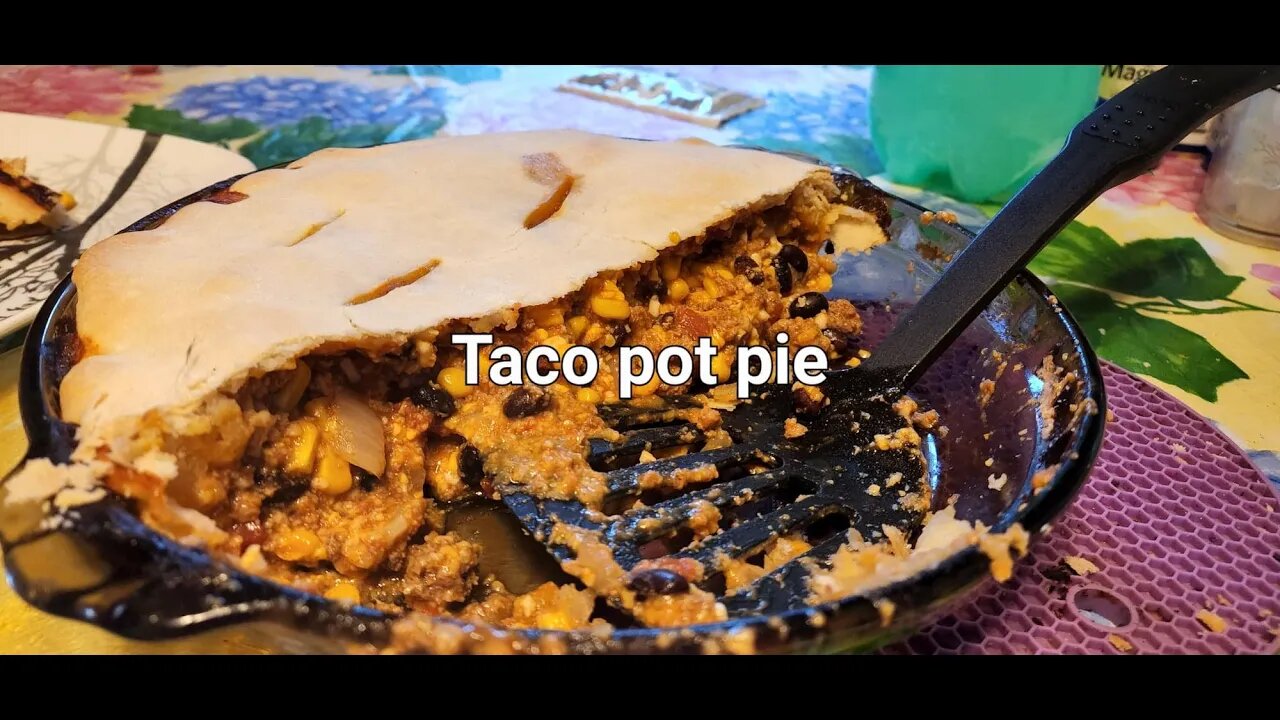 Taco pot pie