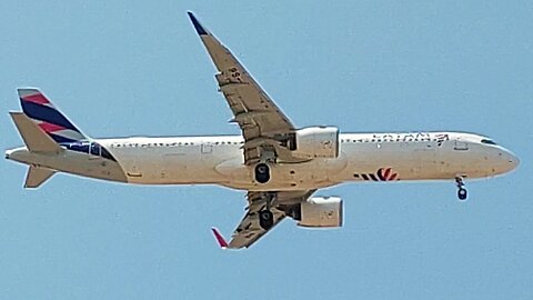 A321NEO PS-LBH coming from Guarulhos and Airbus A321NEO PS-LBM from Manaus to Fortaleza