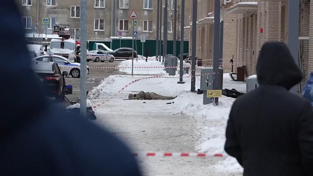 A bomb kills the head of Russia’s nuclear defense forces and his assistant in Moscow