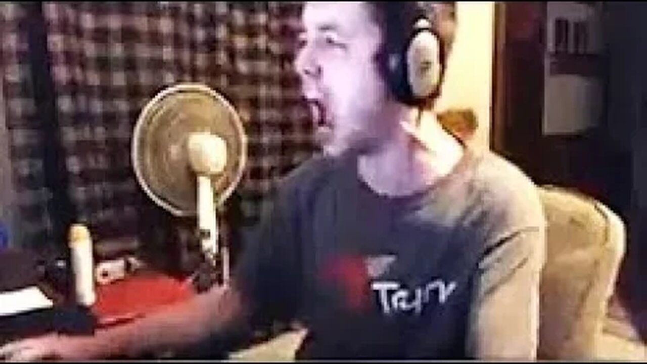 Dellor Banned from Twitch for Raging at Girl