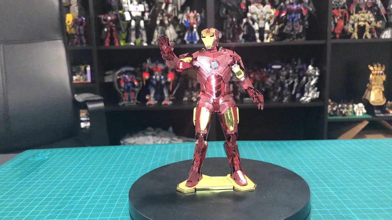 Metal Earth Iron Man