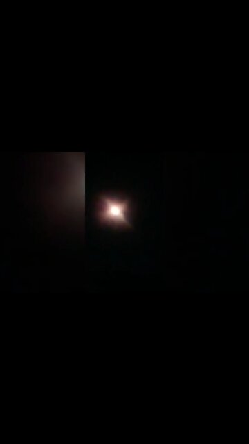 I See The Bad Moon Arising 🎶🎶🎶🎶🎶... [I🙈 👀the 😞 🌝 ⬆️ ing]