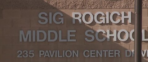 Las Vegas valley middle school cracks down on Chromebooks