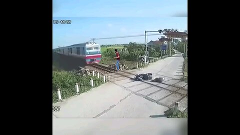 train vaary hard vfx funny comedy video | please like follow.