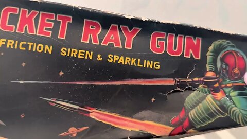 Rocket Ray Gun has a ton a cool features! 🚀