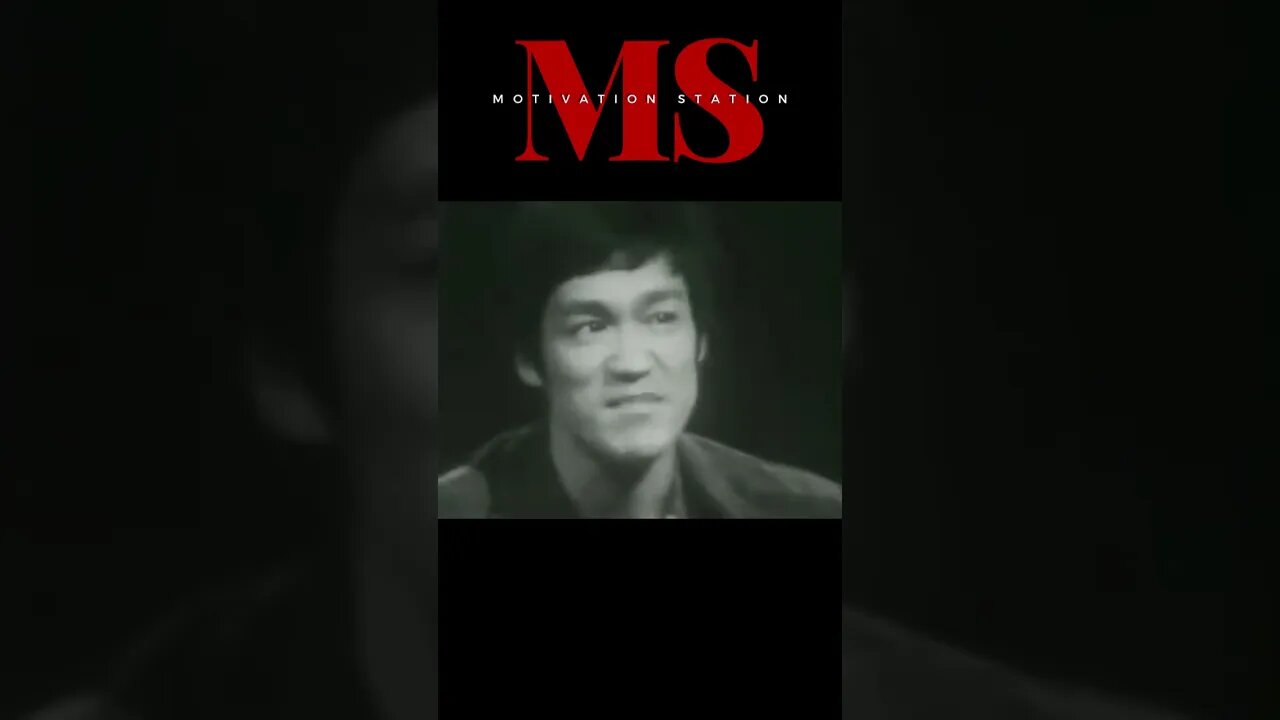 BE WATER - BRUCE LEE MOTIVATIONAL SHORT VIDEO