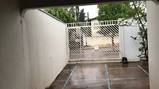Chuva e vento forte em casa #shorts