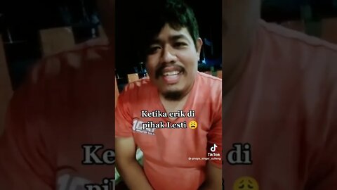 Erik Di pihak Lesti