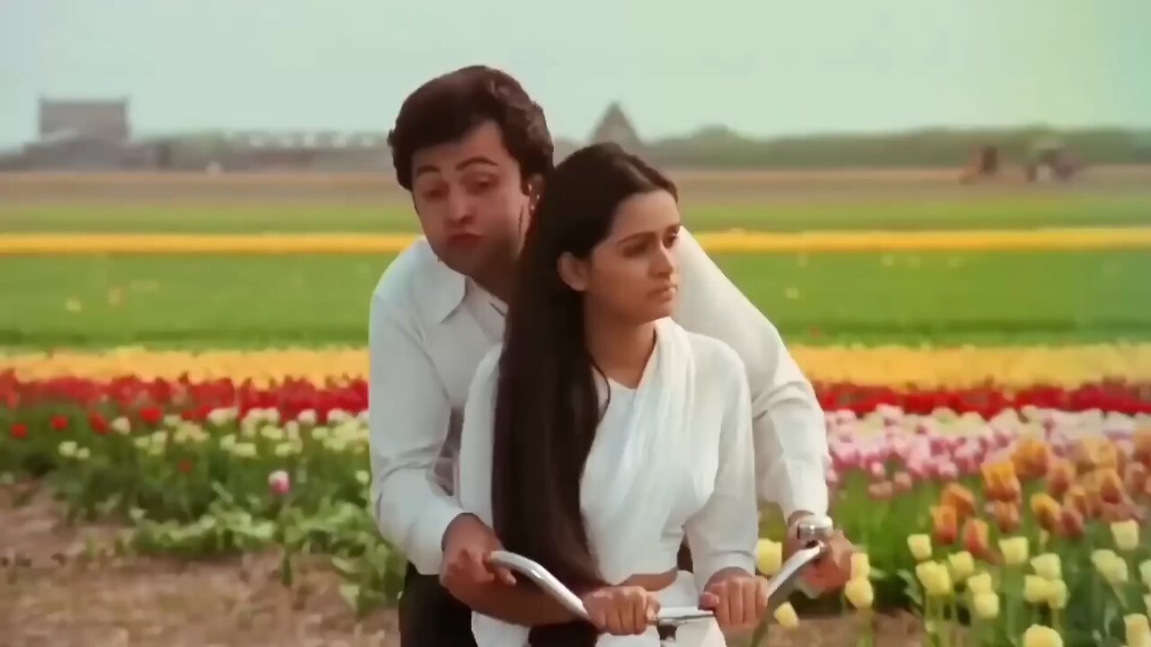 Bhanwre Ne Khilaya Phool_Prem Rog_Rishi Kapoor, Padmini Kolhapure_Lata M, Suresh Wadka