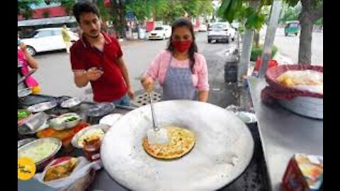 INDIAN STREET FOOD IN MUMBAI || INDIAN Flying Kulchawala ||