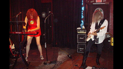 AUNTIE TRUST LIVE @ THE BULL CLUB Long Beach, Ca 6/06/'15