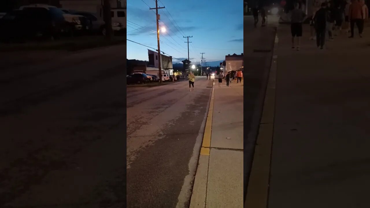 cheering runners #cheer #fyp #fypシ #viralvideo #viral #viralshort #runner #support #happy #help #fun