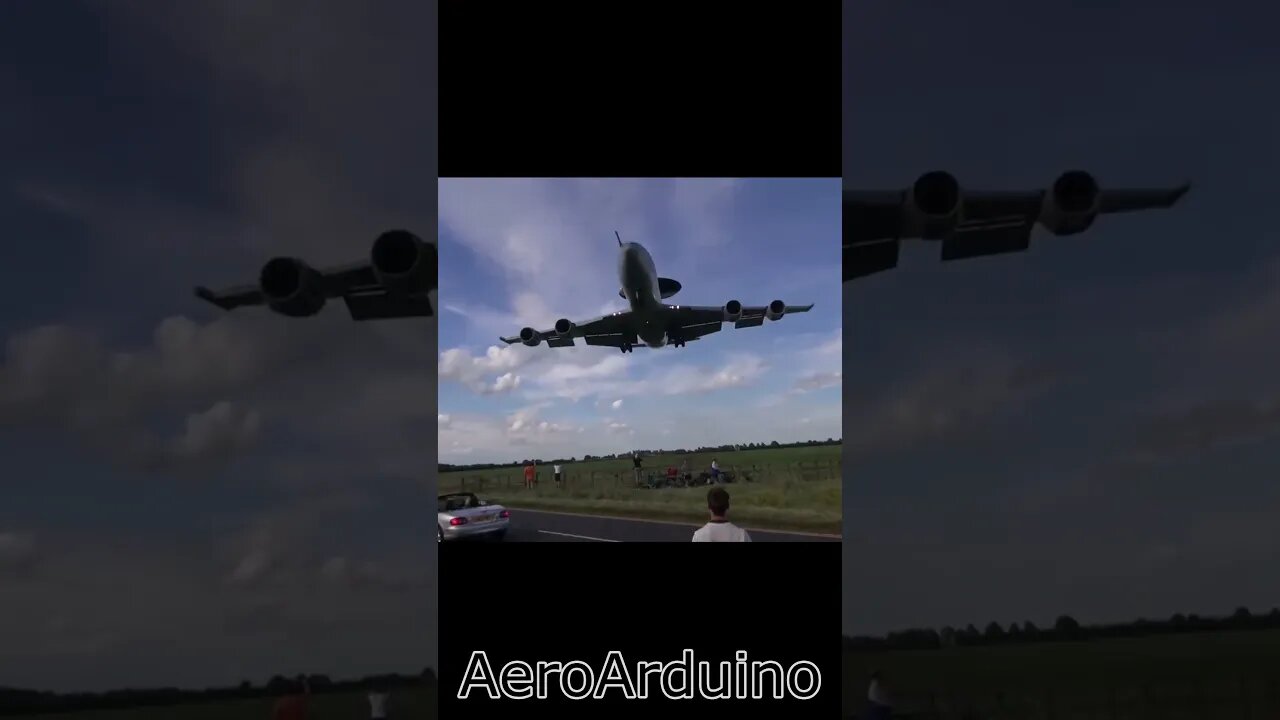 Saw Large Reconnaissance Aircraft Landing Over My Head #Aviation #AeroArduino