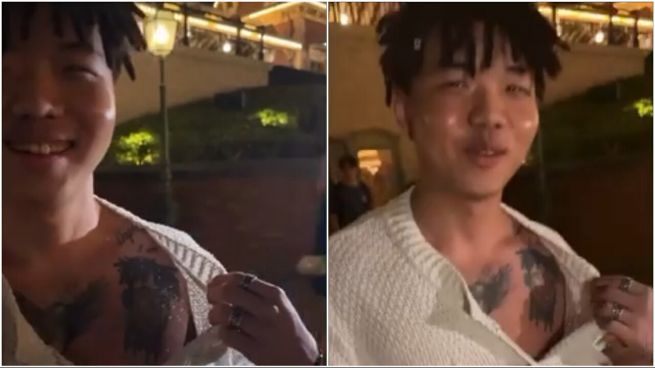 21 Savage runs into a superfan in Disneyland Hong Kong