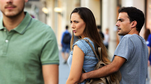 Research Shows Women Cheat More than Men!