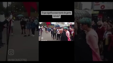 O que significa esse monte de gente latindo?