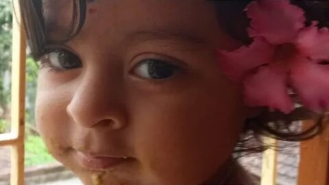 #shorts #shortsvideo #debosmita #funnyvideo #আজি_ঝরো_ঝরো_মুখর_বাদর_দিনে #আজকে_আমার_মন_ভালো_নেই