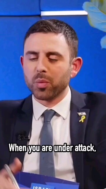 If you're an American, you can't even foresee this scenario. Who's going to Invade you? Canada?