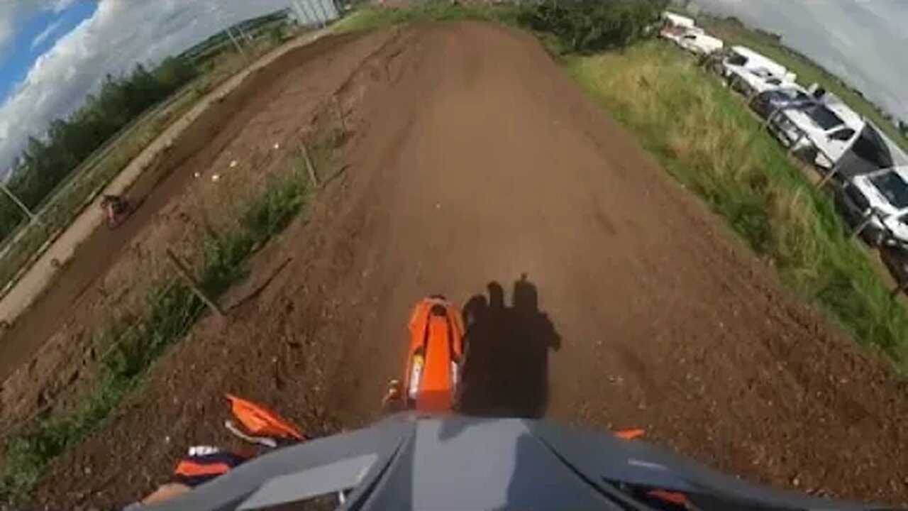 360-Degree Thrills: Riding the Apex MX Track from Every Angle