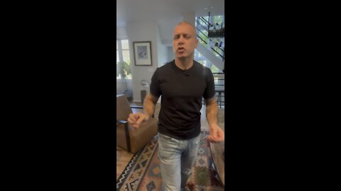 How did the science on masks change overnight? Moment 119