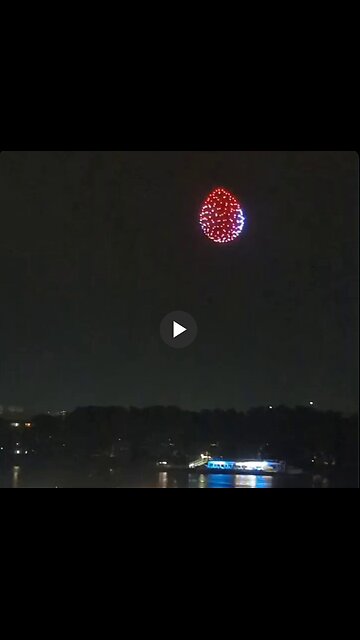 Drone shows at France's Bordeaux Wine Festival are becoming incredibly impressive.