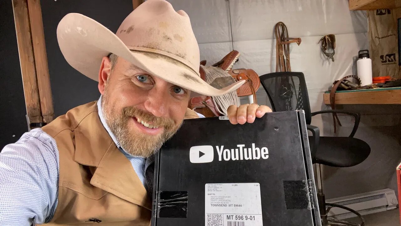 Unboxing 100,000 Subscribers Award!
