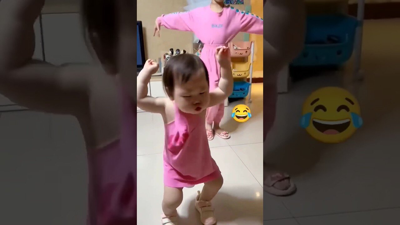 Tiny Feet, Big Moves: Hilarious Baby Dance Compilation! 💃🕺