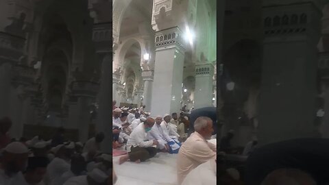 Tilawat and zikr before Prayer in Masjid ul Haram, MashAllah
