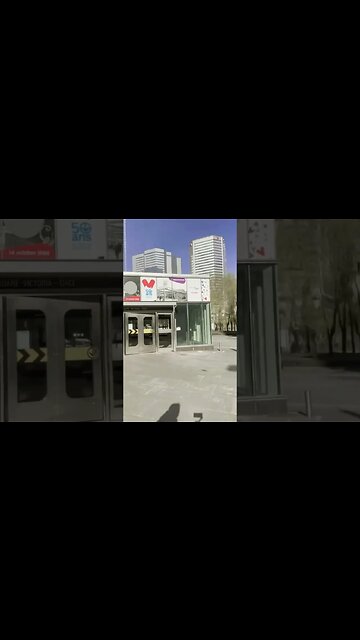 Gorgeous Square Victoria Metro