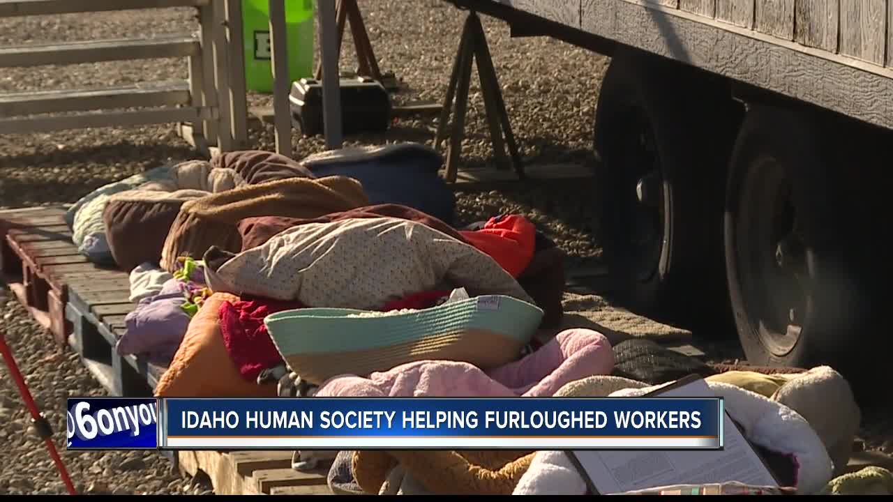 Idaho Humane Society opens up "Pet Food Pantry" program to furloughed federal workers